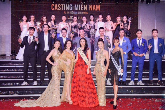 ha kieu anh do ve goi cam voi anh thu
