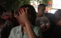 video gap chong di cung bo nhi vo cam gach choang o to tai tram thu phi