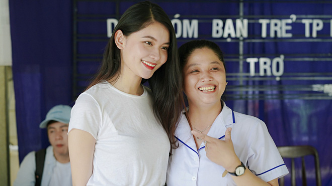 diep lam anh vac bung bau 8 thang di phat qua trung thu