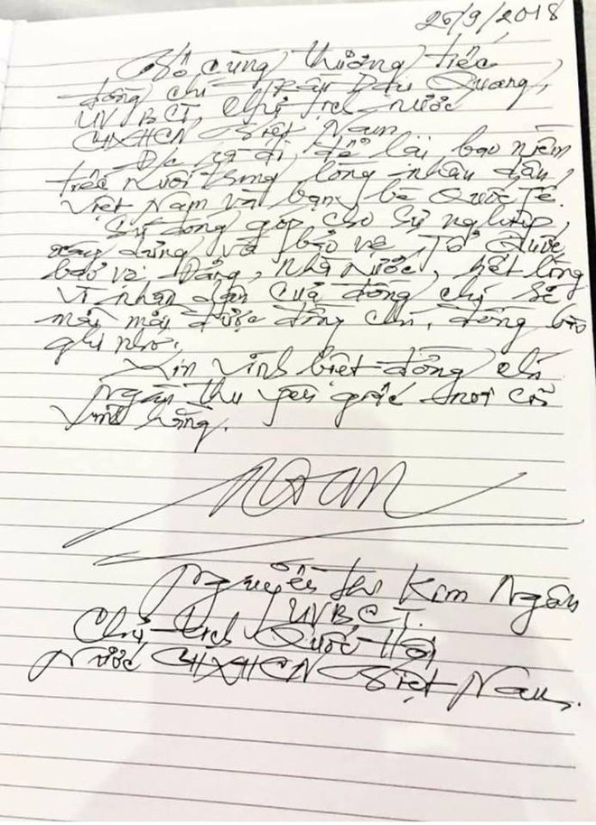 tong bi thu nguyen phu trong ghi so tang xin kinh can nghieng minh truoc anh linh dong chi tran dai quang