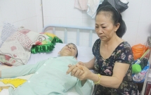 nhan chung vu dien vien le duong bao lam bi danh khi phat com tu thien dang dien de quay phim chu oi