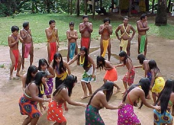 bo lac ky la phu nu thich yeu chang trai nao chi can lam anh ta nga khi nhay la duoc