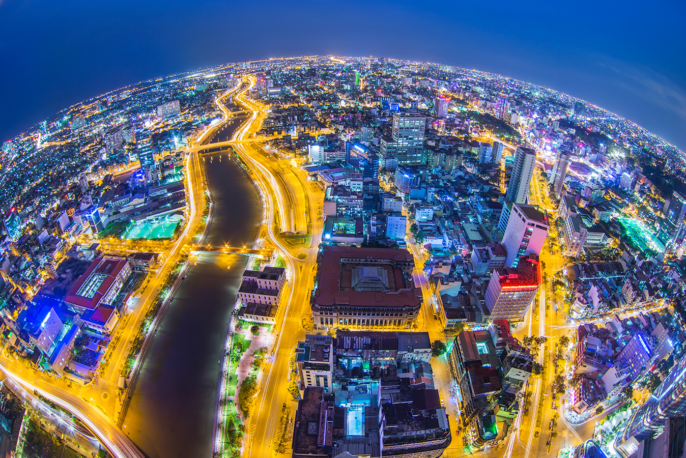 ha noi tp hcm vao top diem den co gia ca tot nhat nam 2016