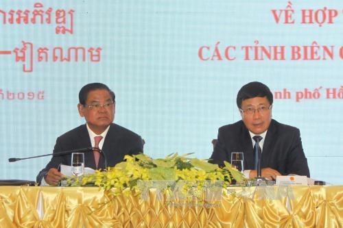 viet nam campuchia xay dung duong bien gioi hoa binh hop tac va phat trien