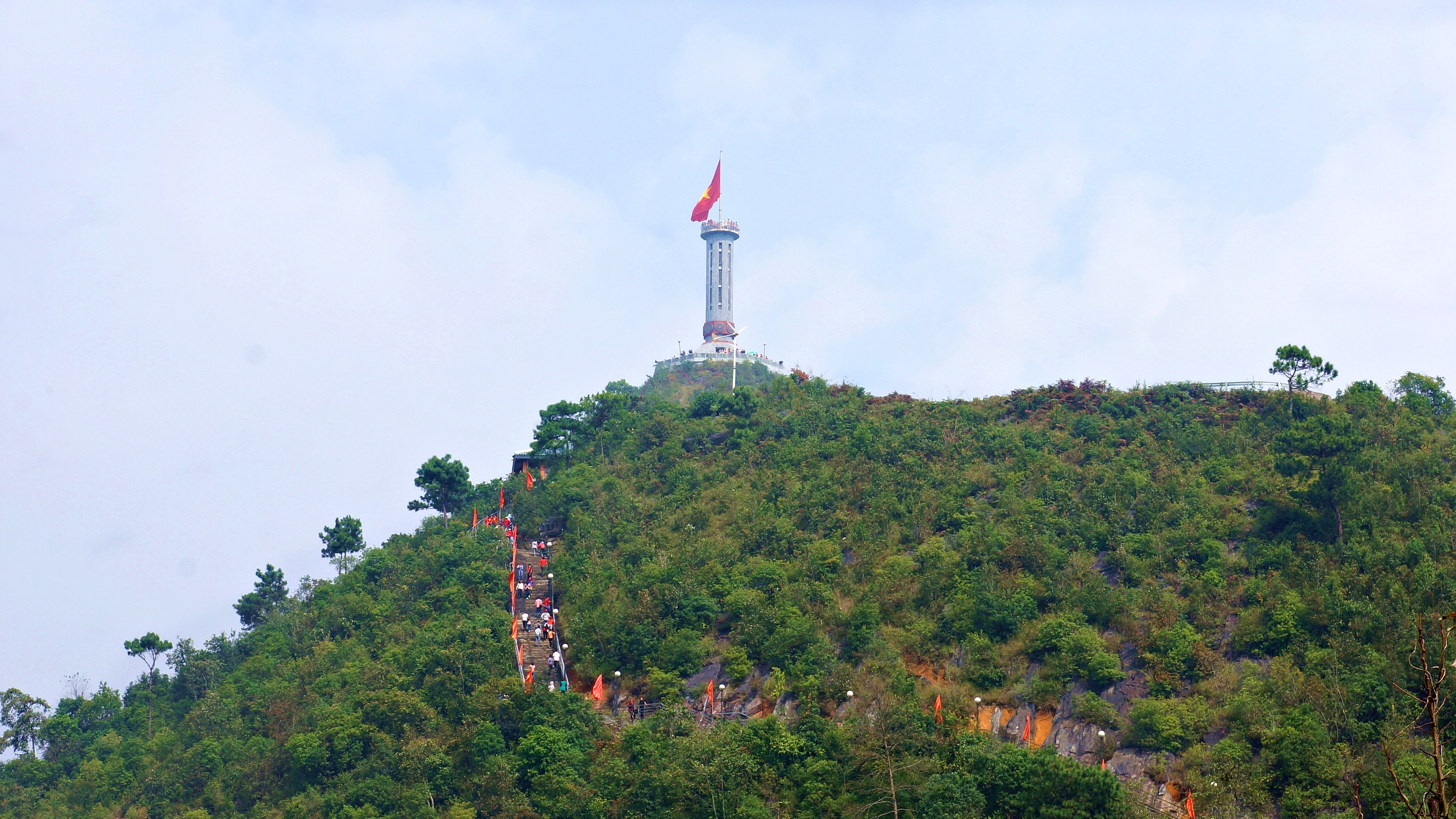 ha giang lap dat 21 diem phat wifi mien phi