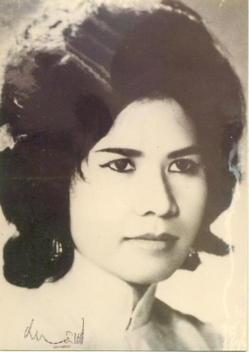 chiem nguong nhan sac chim sa ca lan cua cac hoang hau cong chua noi tieng viet nam