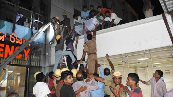 an do hoa hoan kinh hoang tai benh vien 19 nguoi thiet mang