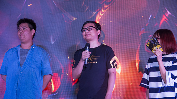 lien minh huyen thoai quan ly snake esports an tuong voi quan net cua viet nam va khen sofm rat thong minh cham chi