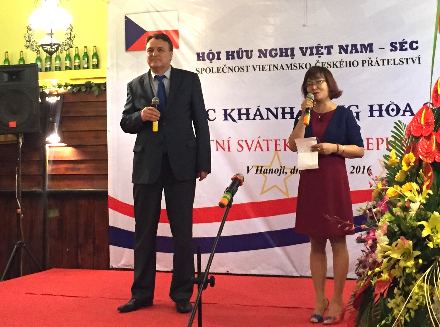 giao luu ky niem quoc khanh cong hoa sec