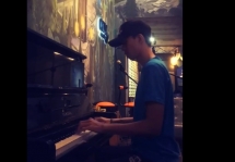 choi game gioi kinh doanh thong minh va gio qtv lai tro tai danh piano cuc dinh soai ca la day chu dau