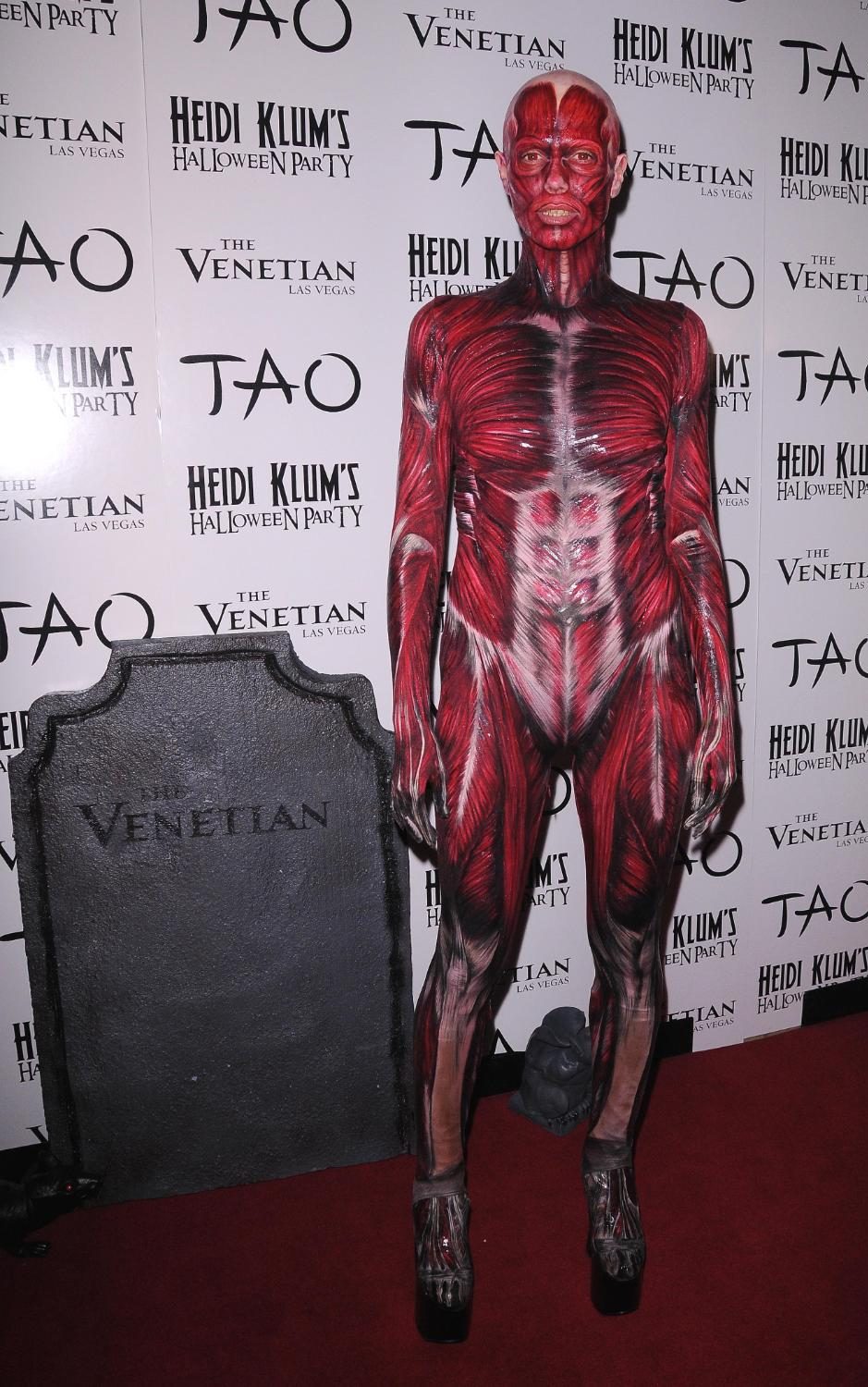 xem cac sao noi tieng the gioi mac gi trong dip le hoi halloween