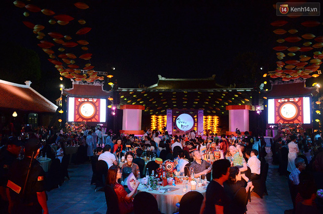 thu vong nguyet o van mieu co gi ben trong khu sieu vip cach ly duoc canh sat bao ve gia ve vai trieu van dong nghit khach