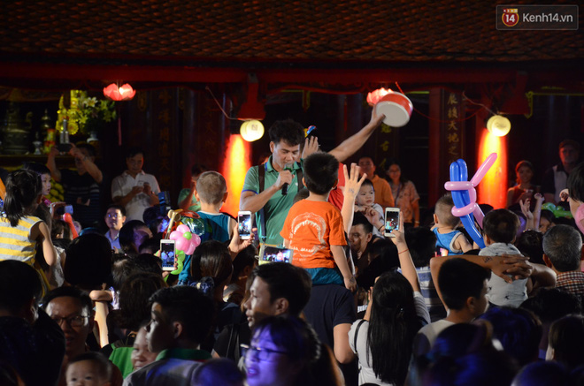 thu vong nguyet o van mieu co gi ben trong khu sieu vip cach ly duoc canh sat bao ve gia ve vai trieu van dong nghit khach