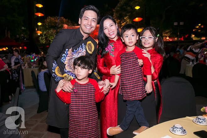 3 nhoc ty nha mc phan anh lon phong phao khi dien ao dai do