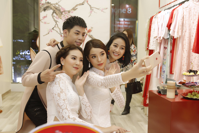 hoa hau ky duyen dep nen na voi ao dai trang tinh khoi