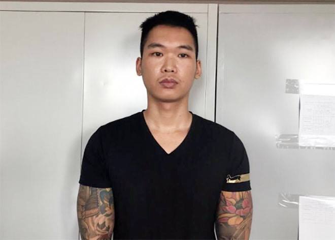 ha noi nam thanh nien bi tam giu sau khi bat 2 con cho bulldog de gay ap luc do i tien no 30 trieu dong