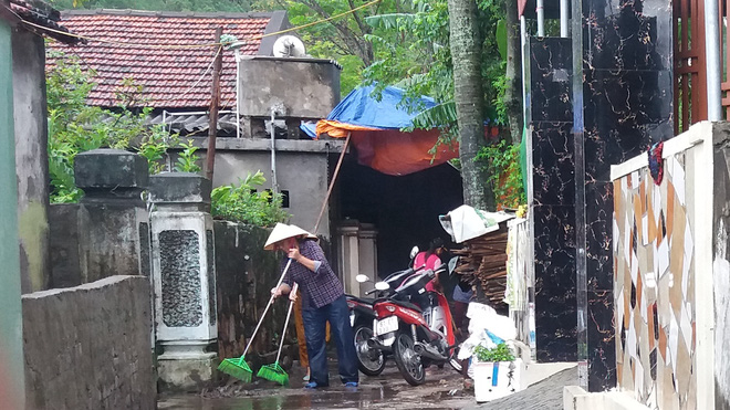 nam thanh nien tu vong trong tu the treo co sau lan cat tay tu tu bang dao lam