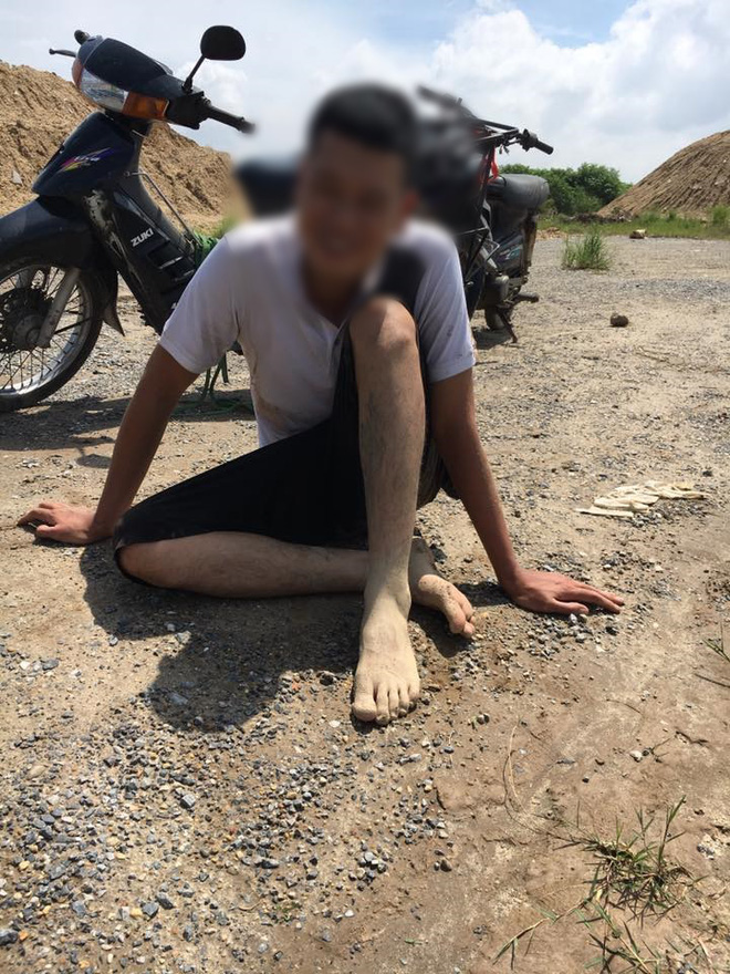 ha noi thanh nien nhay cau tu tu khong chet tu boi vao bo ngoi cuoi sau do duoc luc luong chuc nang dua ve nha