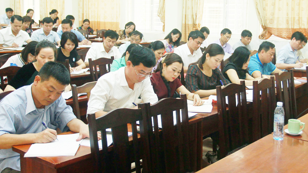 quy dinh chuan muc van hoa phat ngon cu the hoa bo quy tac ung xu cua can bo cong chuc