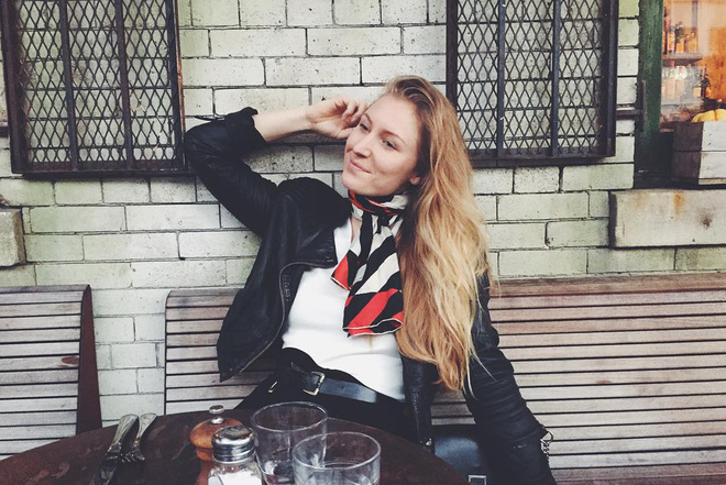 xinh dep thanh cong va tien chang thieu nhung nu giam doc nay di lam chi mac mot kieu do suot 3 nam troi