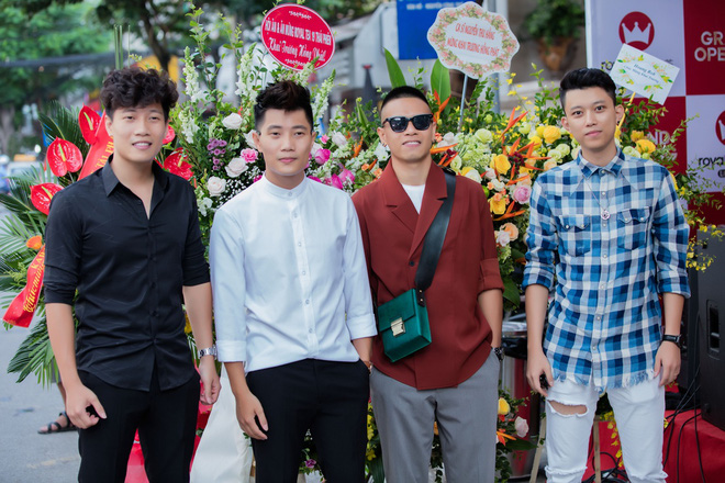 duong hoang yen tinh tu sanh doi ban trai cu sau tuyen bo chia tay