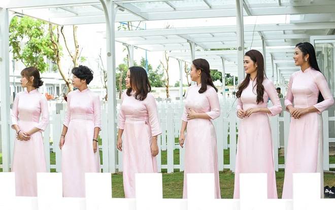 dan trai xinh gai dep trong dam cuoi hoa hau dang thu thao khien ai cung phai tram tro