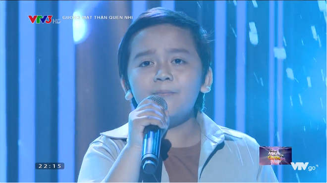 phien ban nhi cua nsnd le thuy hat ao moi ca mau khien hoai linh va hien thuc phat cuong