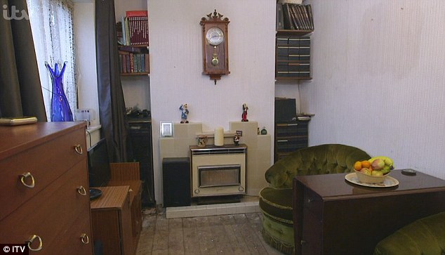 song hon 30 nam cung 7 tan rac ong vua rac kinh ngac khi thay can phong minh duoc don sach se