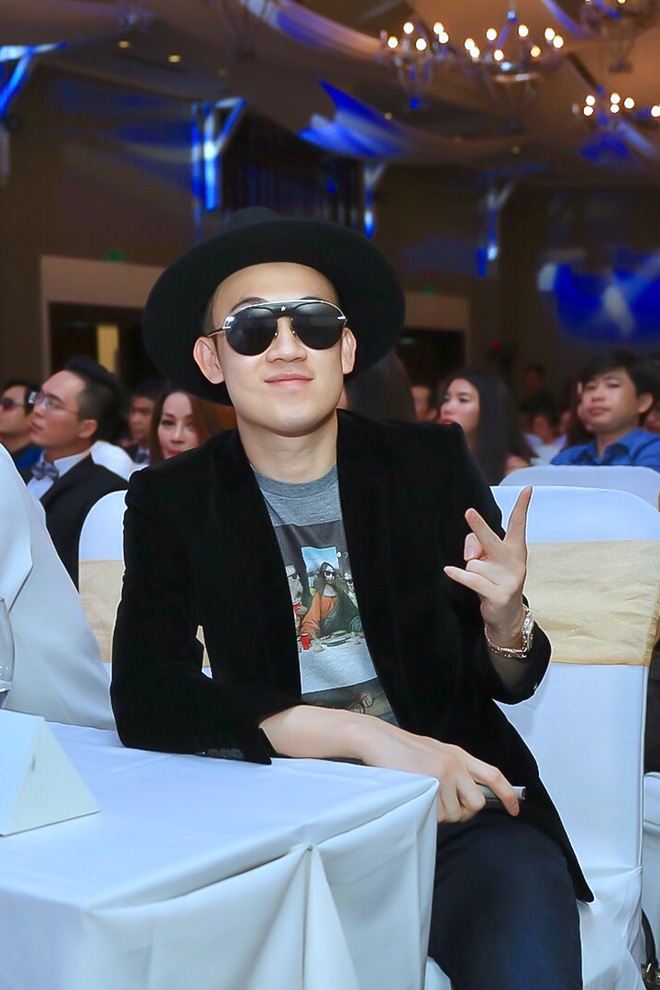 dam vinh hung tich cuc keu goi binh chon tai mtv ema 2017