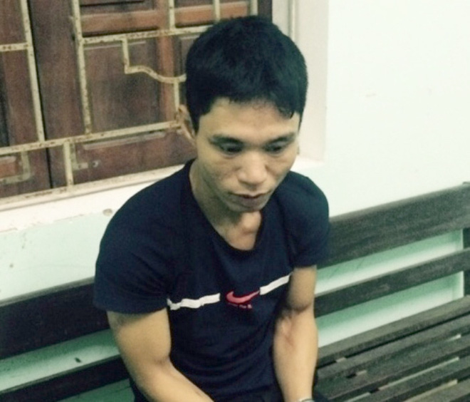 nghe an ke gian dung sao lay chia khoa ngang nhien mo cua vao khoang tai san