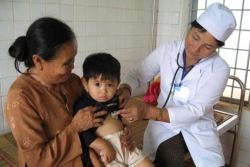 hoi nghi tw 6 khoa xii cham soc tot hon suc khoe nhan dan