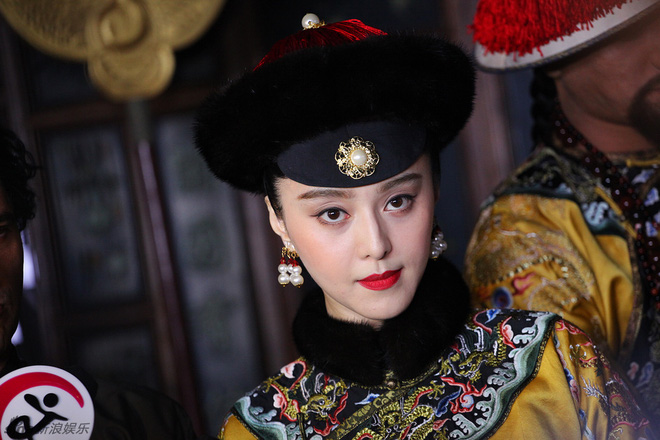 bi an ve vi hoang hau dang duoc yeu chieu bong bi that sung chet trong am uc dam tang khong khac gi no ti