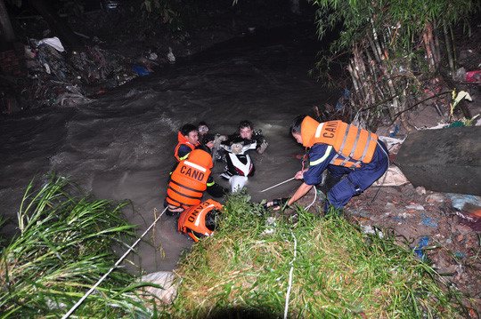 dong nai nam thanh nien 22 tuoi tu vong nghi do roi xuong cong nuoc