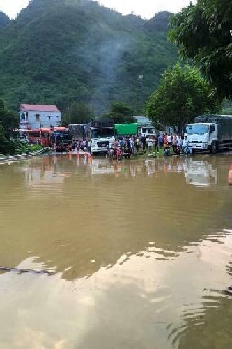 hoa binh quoc lo 6 luu thong sau 5 ngay chia cach