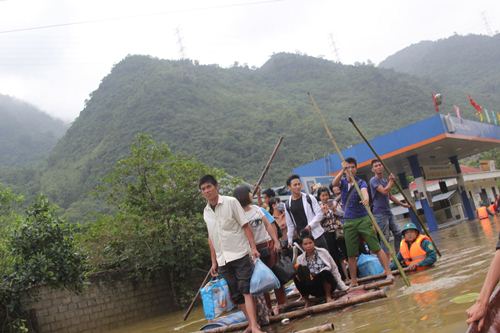 hoa binh quoc lo 6 luu thong sau 5 ngay chia cach