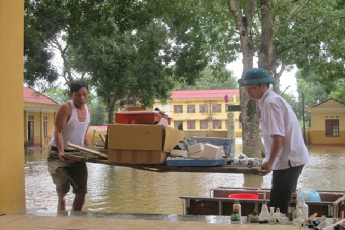 nong cong thanh hoa lu rut gan 2000 hoc sinh van chua the den truong