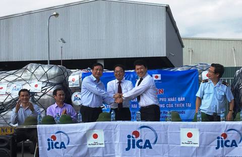 nhat ban ho tro yen bai hoa binh khac phuc hau qua mua lu