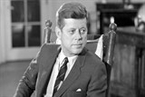 tong thong donald trump hua cong bo tat ca tai lieu ve vu am sat john f kennedy