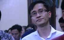 ca si ly hai vang mat o phien toa hoa giai thu 3 vu bi kien doi boi thuong 4 ti dong