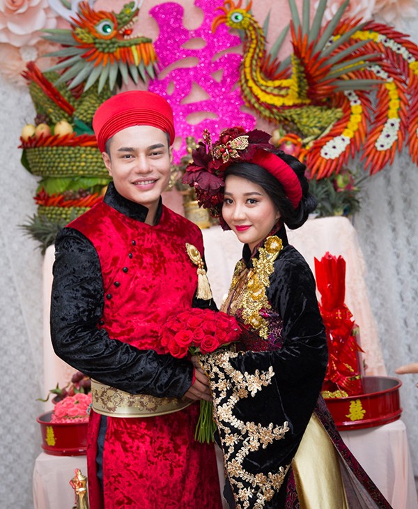 ba xa xinh dep yeu 7 nam moi cuoi cua danh hai le duong bao lam