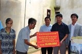 gan 200 buc tranh tiep hi vong cho benh nhi tai benh vien nhi trung uong