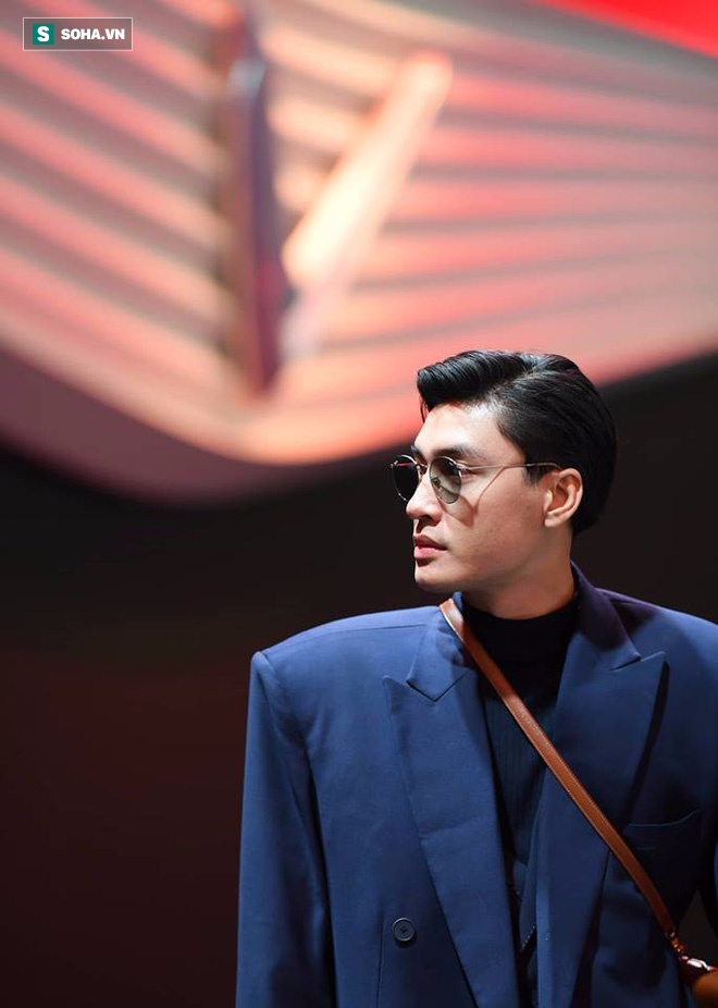 hoang thuy quang dai hao huc truoc truoc gio g o paris motor show
