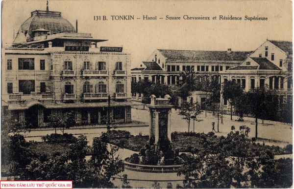 trien lam hoai niem ha noi pho nhan ky niem ngay giai phong thu do 1010