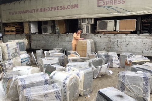 thanh hoa lien tiep bat 2 vu van chuyen 253 loai hang hoa khong ro nguon goc