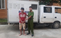 ke tron trai bi truy na cung huy nam doc vua bi bat la ai