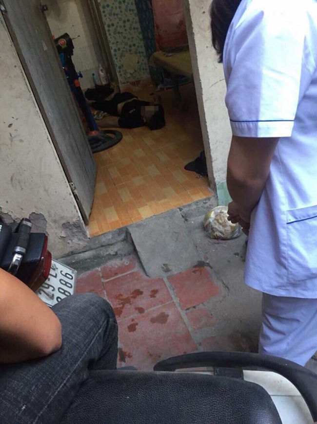 ha noi hien truong nam thanh nien tu vong bat thuong trong phong tro