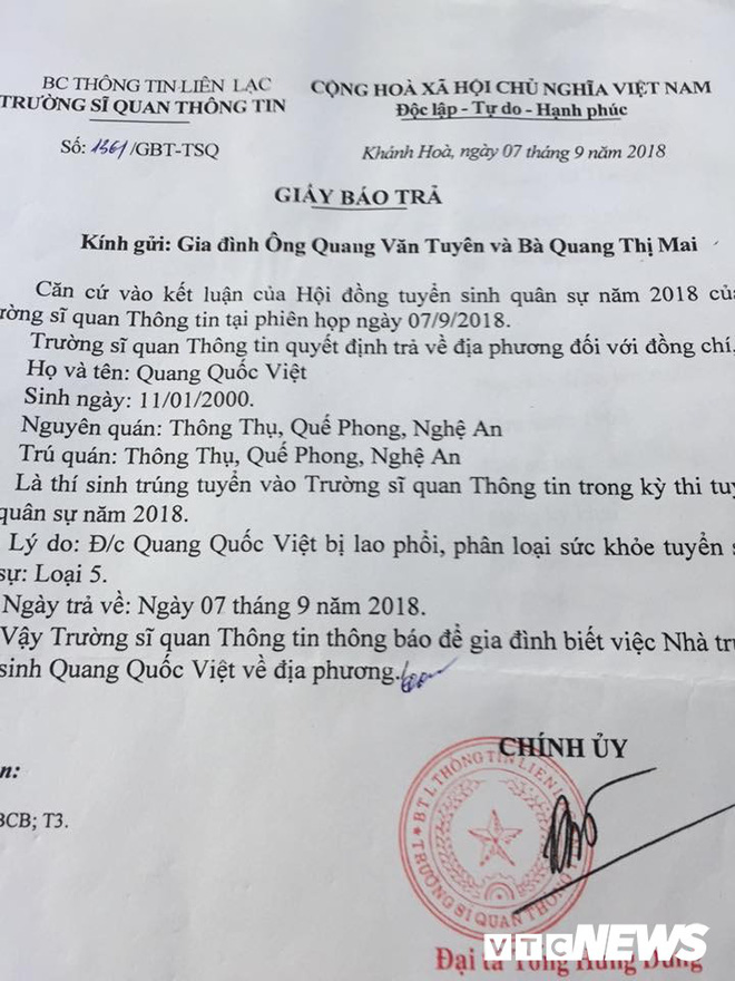 nam sinh soc nang khi bi truong si quan thong tin tra ve dia phuong lanh dao nha truong giai thich nong