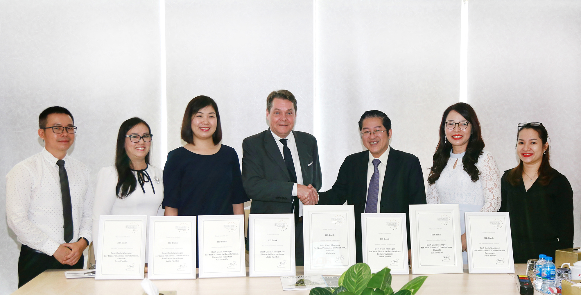 hdbank ngan hang co dich vu quan ly tien mat tot nhat chau a thai binh duong nam 2018