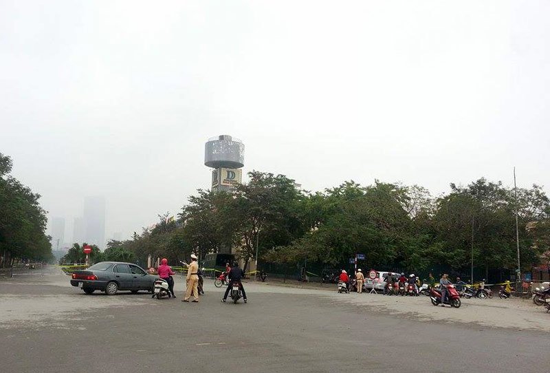 ha noi cam nhieu tuyen duong ngay quoc tang co tong bi thu do muoi