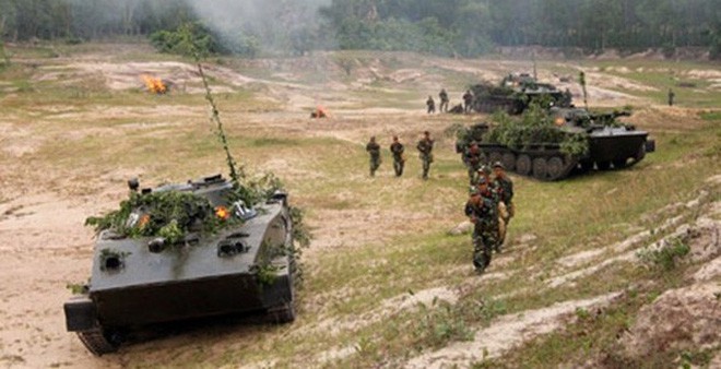 chien si cong binh thanh danh anh hung llvtnd tren chiec xe tang lich su 555